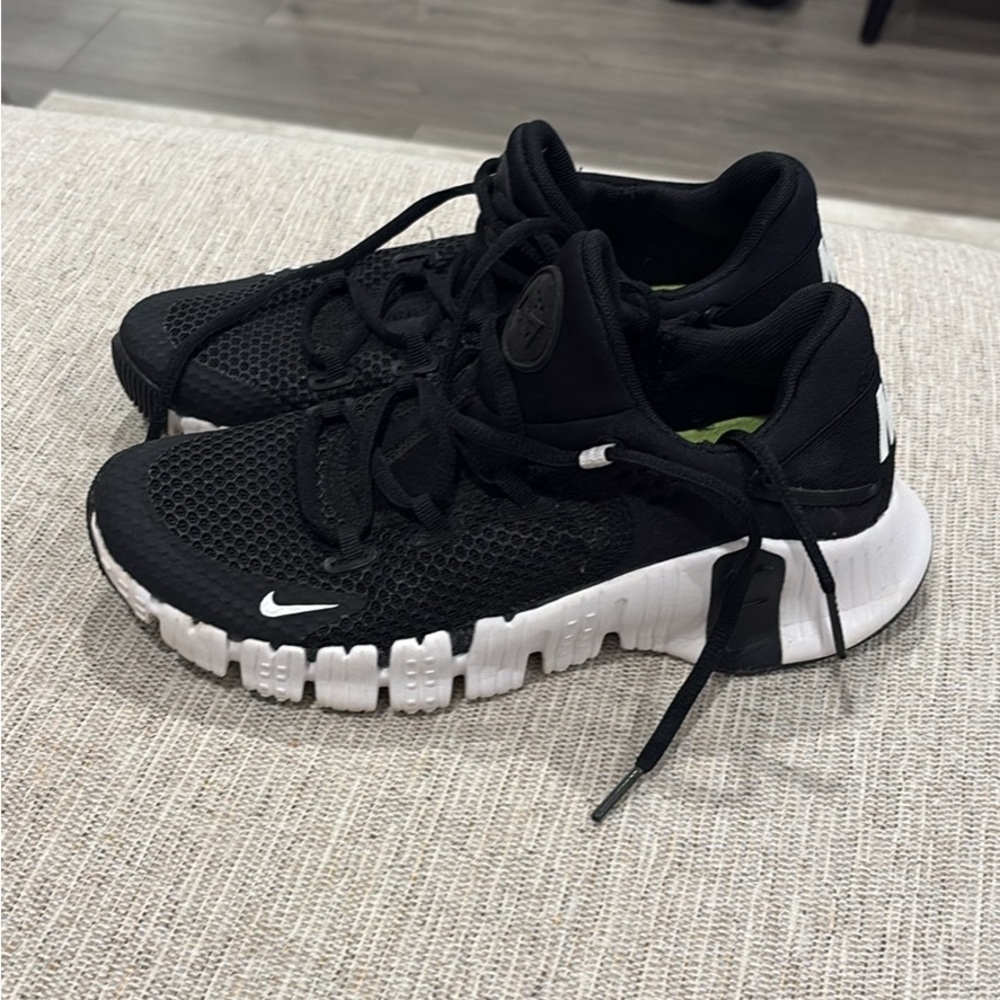 Nike Black Metcons